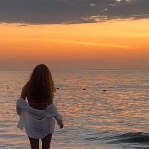 Meet your Posher, Ava